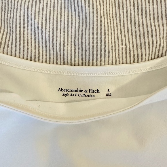 Chic boat neck white bodysuit - Picture 2 of 3